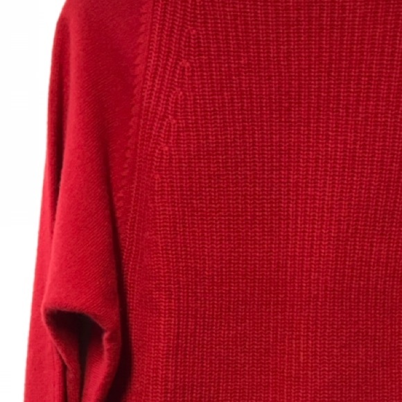Pure Luxe Cashmere Sweater - Picture 7 of 8